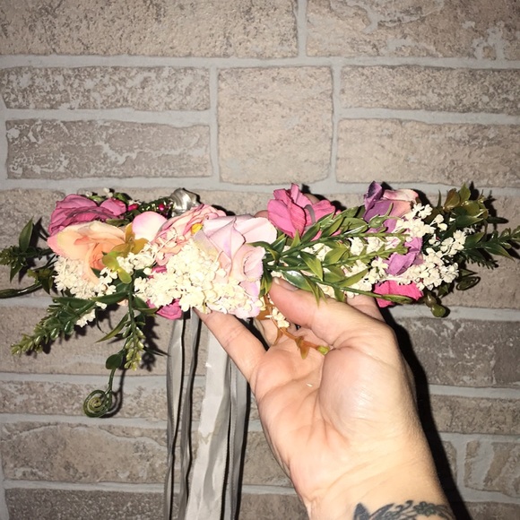 ✅Faux Floral Head piece - Picture 2 of 4